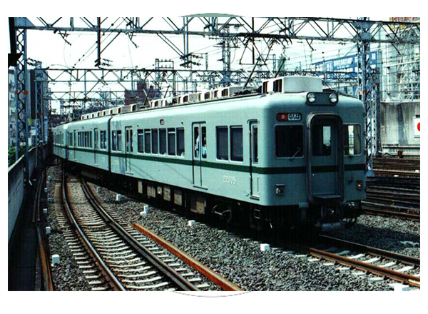 【南海電鉄】2200系が春に引退するそうです。その前に緑に塗っちゃうらしいです。